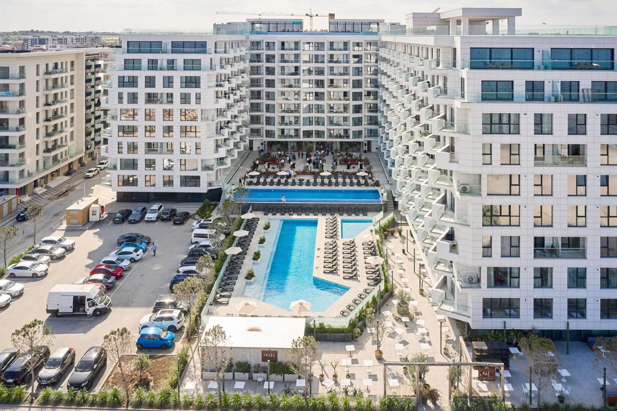 Soleil Anne In Infinity - Parking * Mamaia
